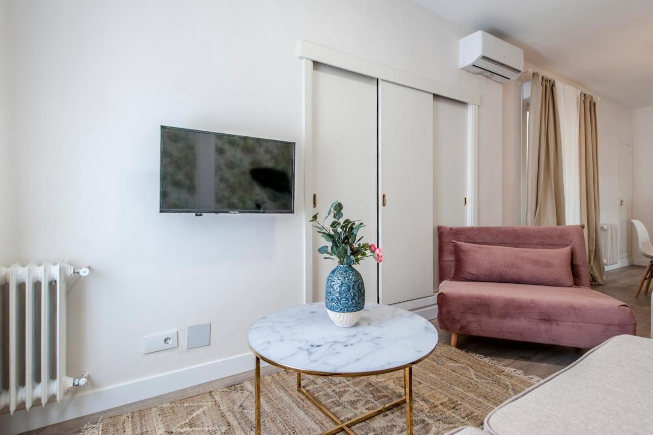 Chic Apartament Retiro Park I - Swimming Pool - Elevenhost Apartamento